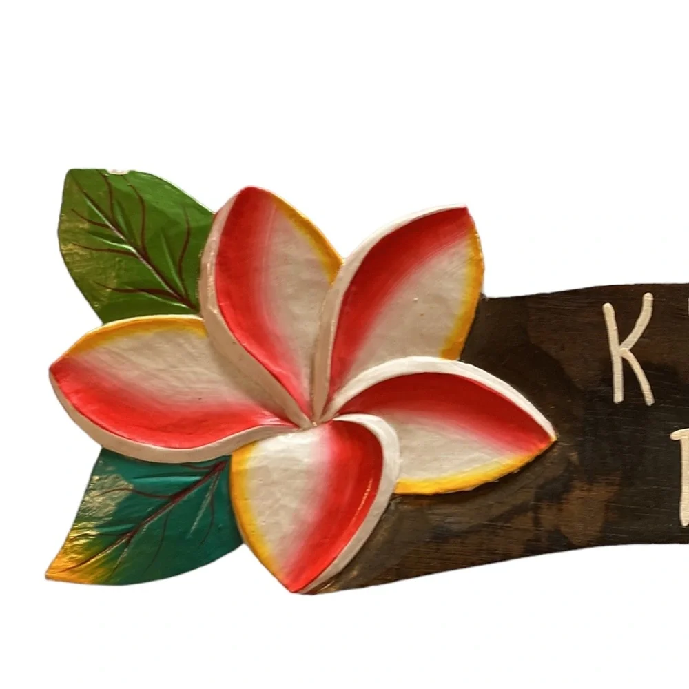 “Kirra’s Room” Custom Painted Plumeria Wall Hanging Sign Good Condition Carved.